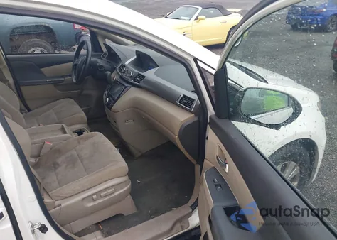 2016 Honda Odyssey Se from USA, damaged, VIN 5FNRL5H31GB053389